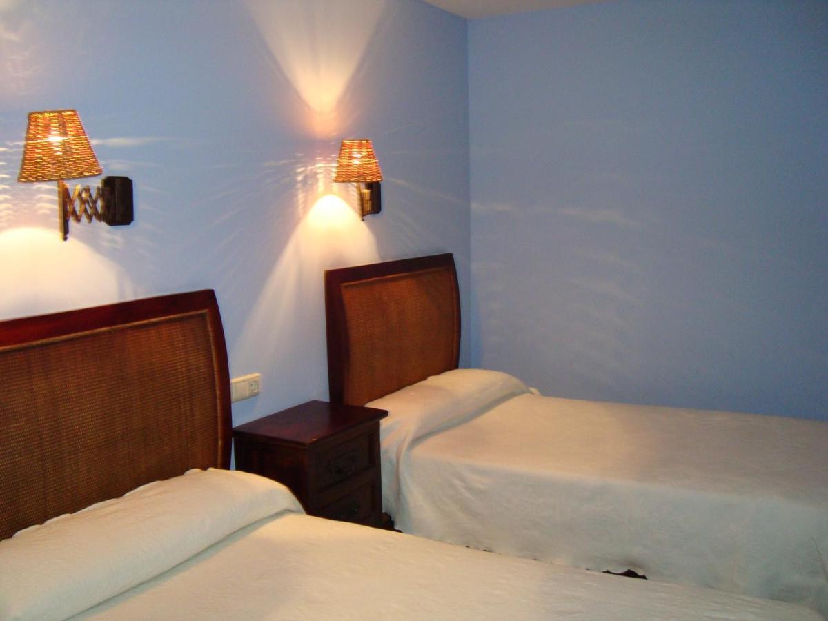 Hotel Charle Jaca Kültér fotó