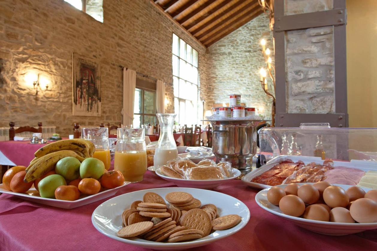 Hotel Charle Jaca Kültér fotó