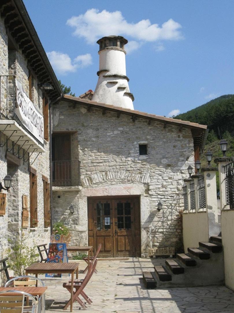 Hotel Charle Jaca Kültér fotó